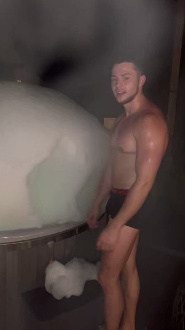 my winter cave https://t.co/U4Vj5YhPWf