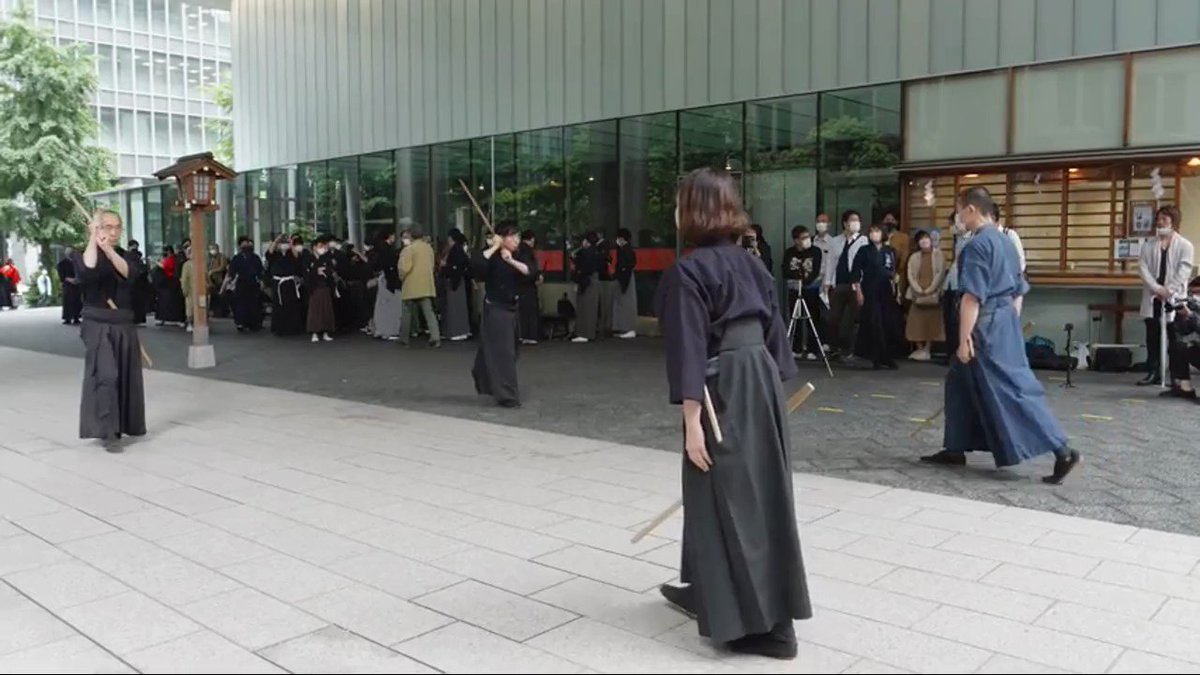 みんみんぜみ on Twitter 