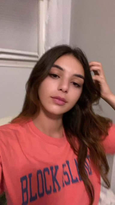 RT if you want to come to bed with me ?? https://t.co/ZV0u8fSgmz