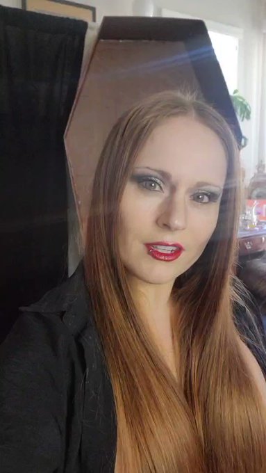 Morticia Addams vibes today on ePlay. I'm live now! Come play with me and inspire my Halloween content