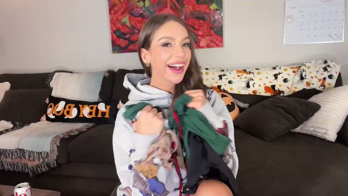 Have you checked out my bodysuit haul on YouTube yet? ? It’s cameltoe city over here!! 

https://t.co/2ktZyQhgzG