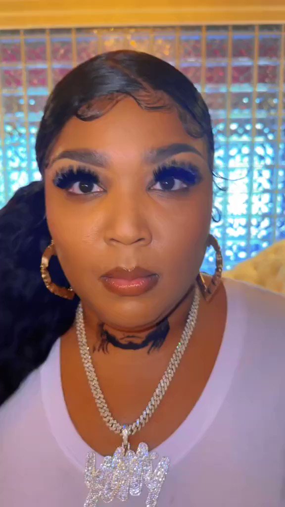 Daily Loud on Twitter "LIZZO really dressed up as Chrisean Rock for