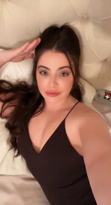 Hii ? https://t.co/r9QbPWDOu0