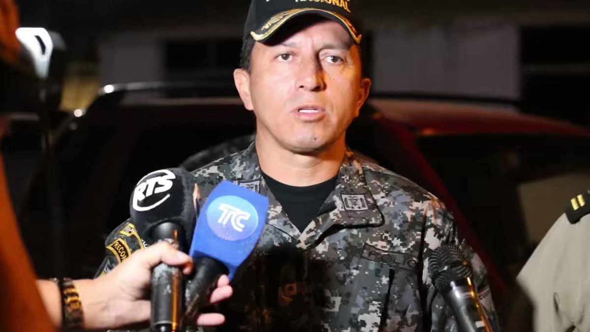 Policía Ecuador on Twitter "EN FLAGRANCIA🚨 Fueron aprehendidos 3
