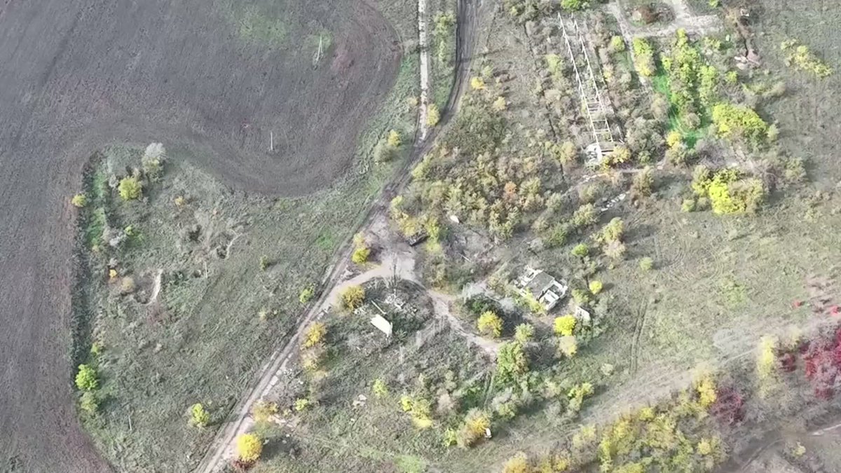 RT @Osinttechnical: Dudchany, Kherson Oblast, Ukrainian forces hit a Russian T-72B3M with indirect fire. https://t.co/i0c6WOGk4n