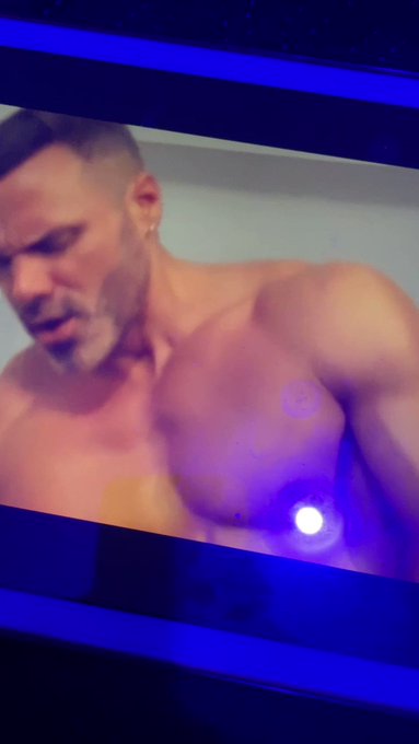 ??Everytime I see @ManuelSkyexxx it’s unavoidable to get fucking horny, such an InterDimensional Performer