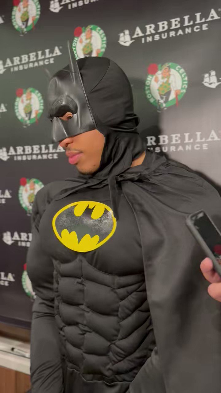Grant Williams told Jayson Tatum before the press that he wanted his  nickname to be Batman but Jayson ain't having it 😂 ---- PSA: 🚨 TIME'S…