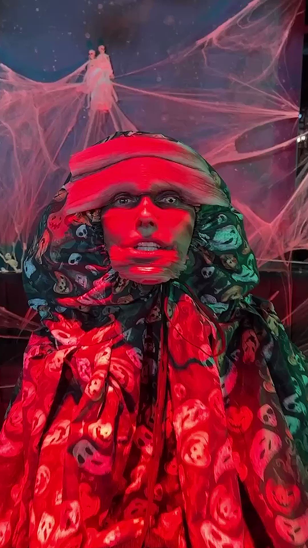 Prime video on twitter happy halloworm love heidiklum https t