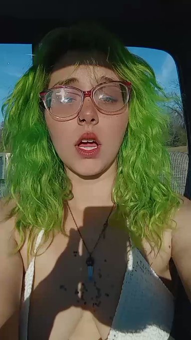 Should I keep the green hair ?? https://t.co/6xNtQZrgDr<a href="/tag/nwsf"class="tags"><span>#nwsf</span></a><a href="/tag/nwsftwt"class="tags"><span>#nwsftwt</span></a>