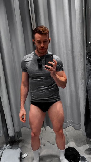 Leg day ??? #legday #leg #gay #gayboy https://t.co/7LejmpGkHu