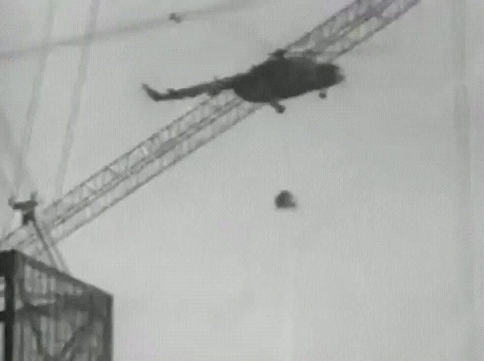 RT @runews: Helicopter crash over the Chernobyl nuclear power plant, October 2, 1986. All crew members were killed. https://t.co/QdEb20QfKF