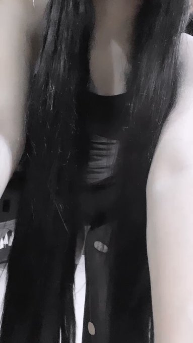 S&oacute; pra registrar o quanto eu tava poderosa no emopalooza https://t.co/3VuHvjFvwb<a href="/tag/iwannabetour"class="tags"><span>#iwannabetour</span></a>