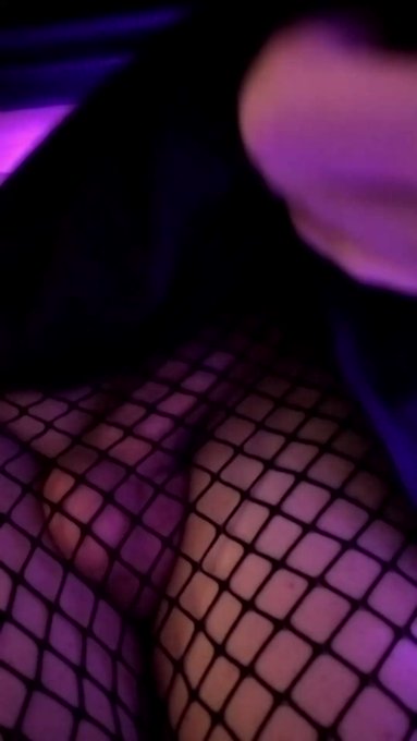 Balls... Hope you like fishnets. https://t.co/uInTagAQDi