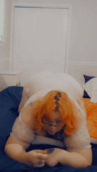 I wanna sit on someone's face 👀 https://t.co/wW7eHr2joJ<a href="/tag/mvsales"class="tags"><span>#mvsales</span></a>