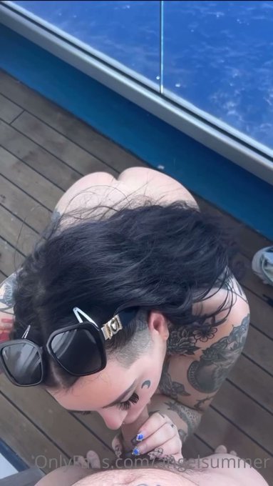 need a new boy toy to do this on vacation with ? https://t.co/6bEHsRgUnd