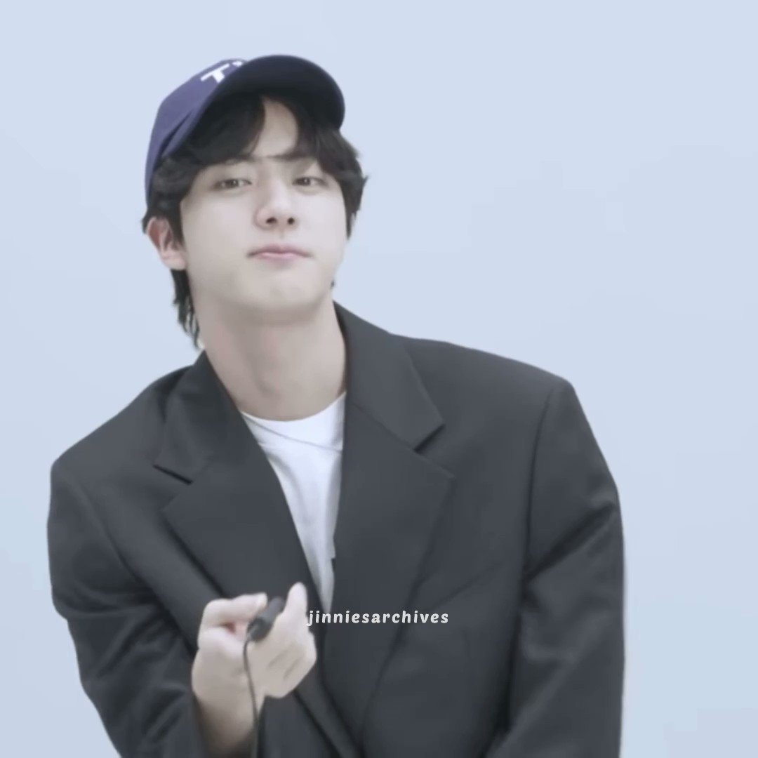 On Twitter RT jinniesarchives Seokjin s Little Smile on-twitter-rt-jinniesarchives-seokjin-s-little-smile