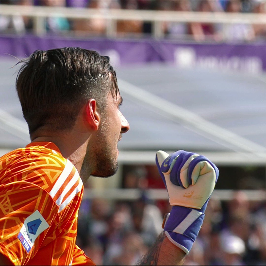 Happy birthday, Mattia Perin!      