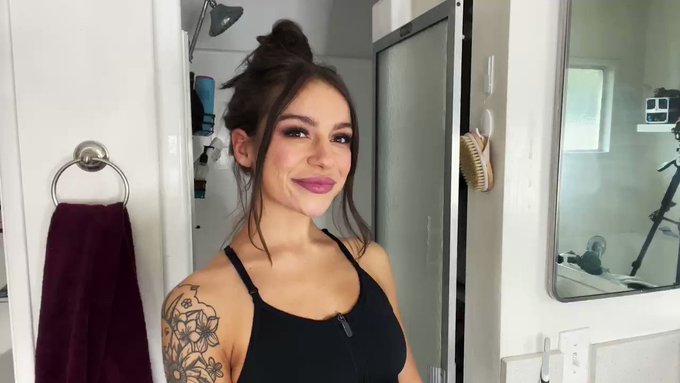 Wet T-shirt contest live on my YouTube, check it out ??? 

https://t.co/vUsuWcuUEN https://t.co/rFt1