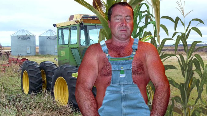 Musclebear Farmer VIEW THE SCENES from this shoot on his page https://t.co/oAwhAC0B84   --  #farmer #musclebear