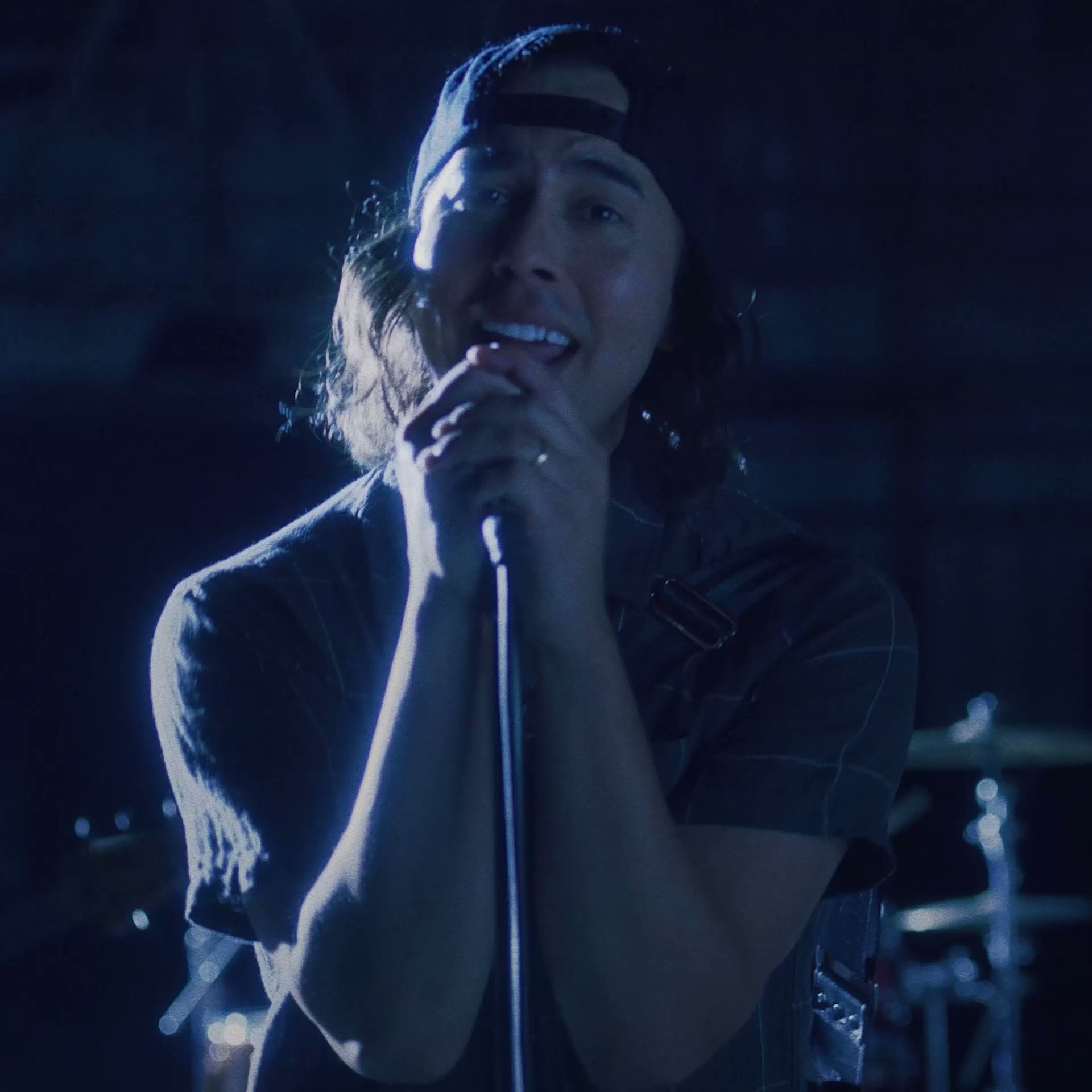 merrylul 🎄 on Twitter "piercetheveil OMFG OMFG OMFG OMFG OMFG OMFG