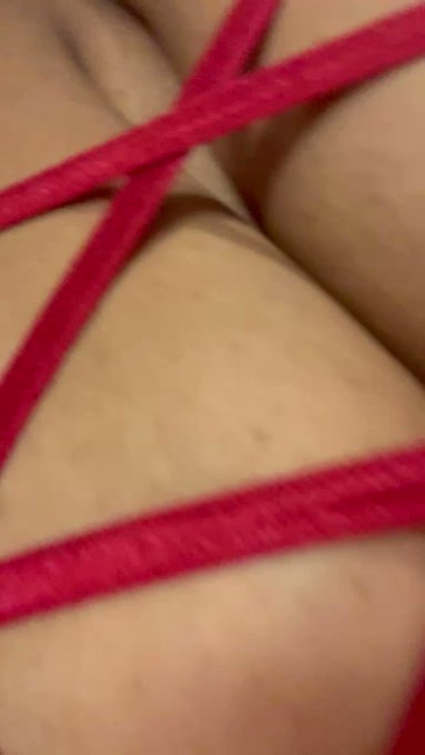 💋🫦 https://t.co/N2X5f2JvkT