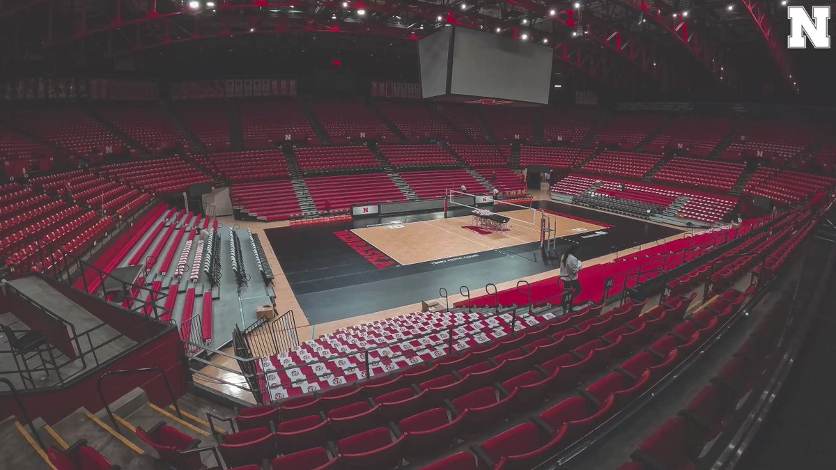 husker-volleyball-on-twitter-the-stage-is-set