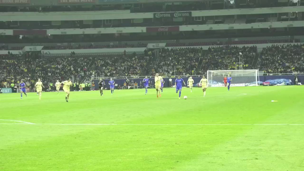  La 'Maga' haciendo magia, una vez más. ✨

Revive el golazo de la 14 de las Amazonas. 🐯

#VamosPorEllas👊🏽”
