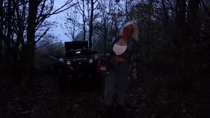 SEE THE WHOLE VIDEO HERE ??? https://t.co/TgFEsp5xRp https://t.co/xVKFg126we
