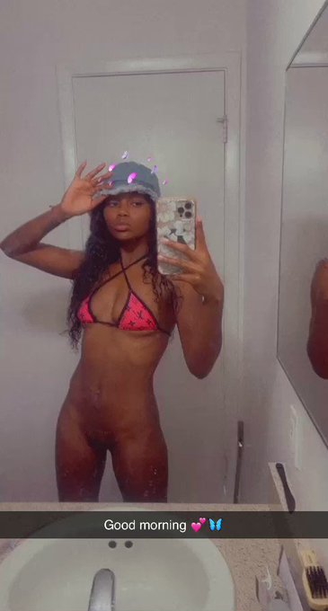 Rise n grind 🦋😘 https://t.co/zSu67R2jXn<a href="/tag/iwantkandie"class="tags"><span>#iwantkandie</span></a>