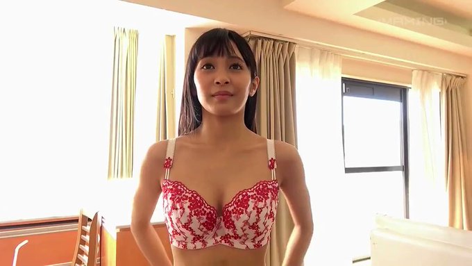 声は出てないけどめっちゃ感じてるＥ乳お姉さん...(*´艸`) https://t.co/KeLJt0hWMO