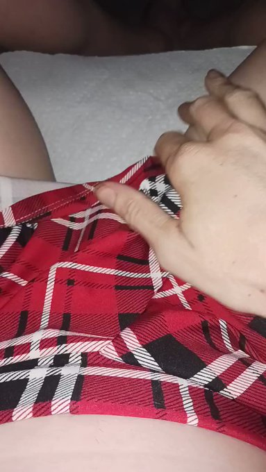 Chilling in my car Def planning on videos coming this next week 
Retweet if ur excited to see em

#sissy