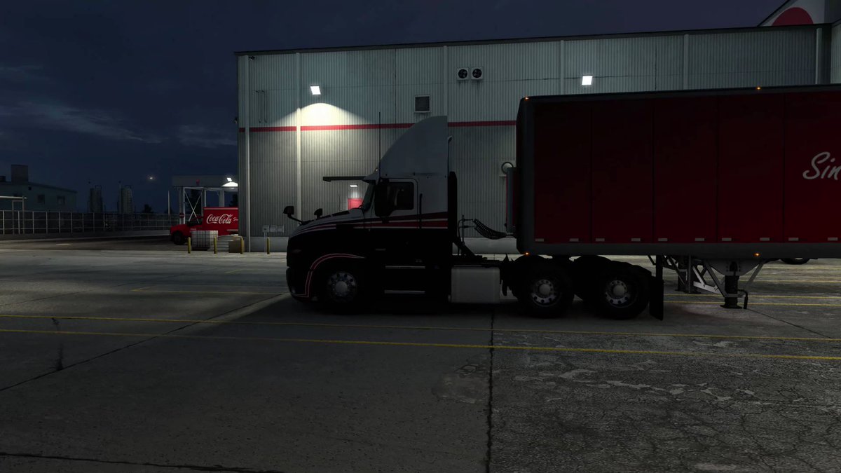 Quick stop at Coca Cola for a delivery on ATS2.. Mack attack is on the road! @SCSsoftware @TruckersFM 

#steam #ats2 #pc #simracing #americantrucksim2 #twitch #cars #racing #f1 #racer #logitech #tgnza #simracer #tonight #race #gamer #gamr #trucks #trucking #trucker https://t.co/ccpuMLQ0eR