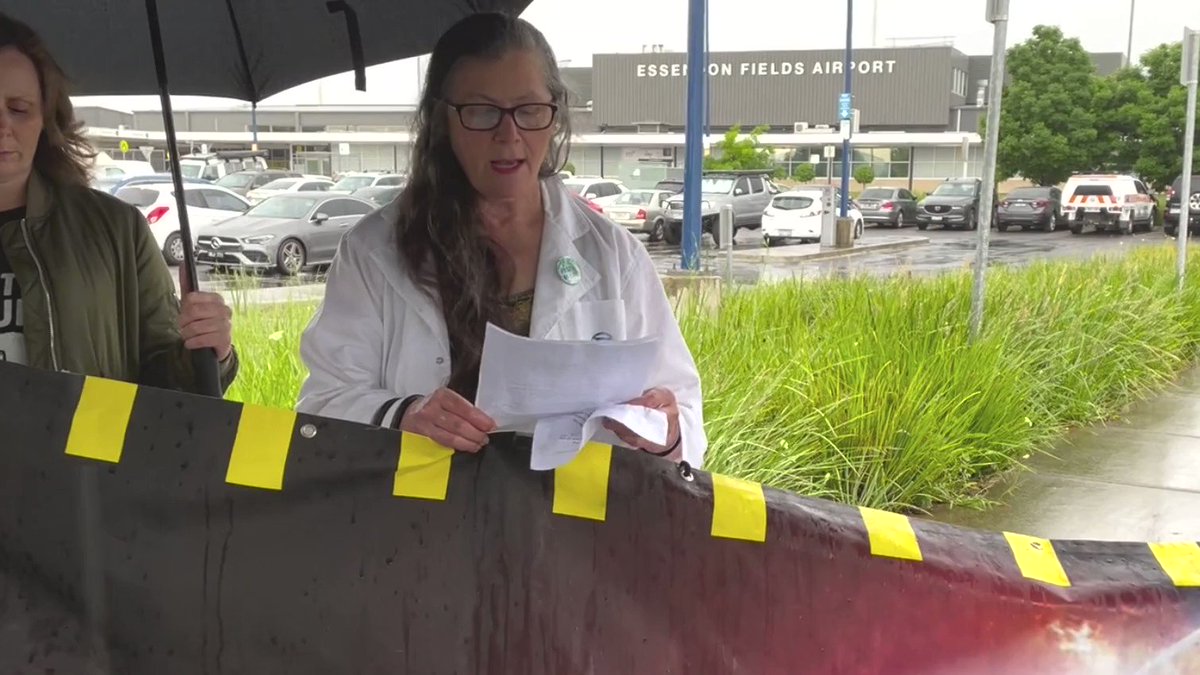 extinction-rebellion-australia-on-twitter-outside-of-essendon-fields