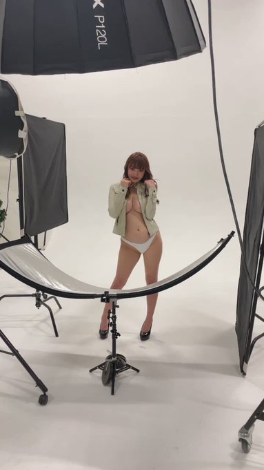 グラビアアイドル渡辺ののか(深見望乃)のTwitterエロ動画1