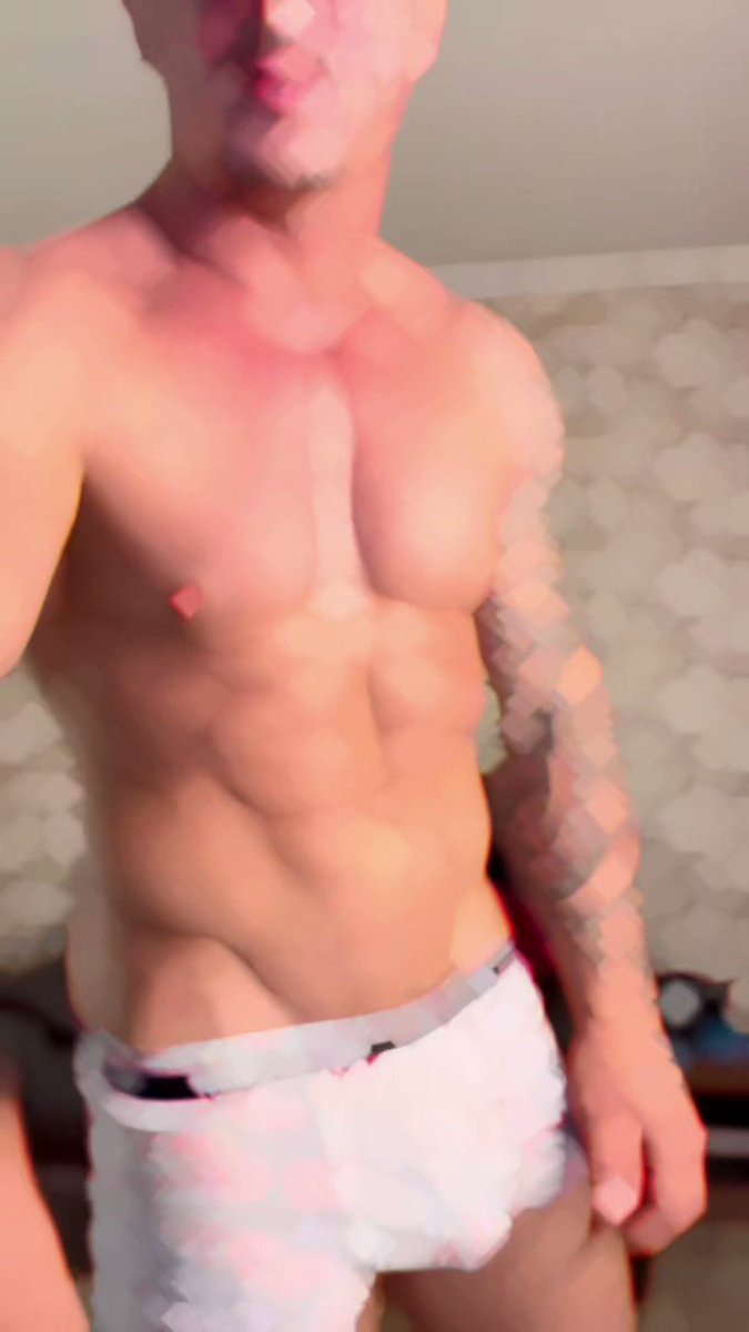 Model - andres_topali feet