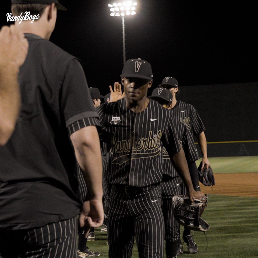 Vanderbilt Baseball on X: EBJ in the clutch. 🥶 Throwing it back