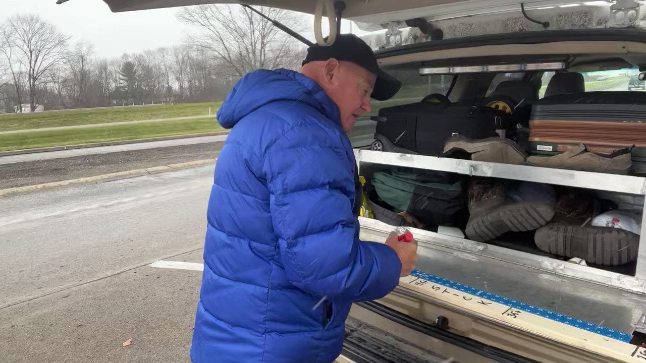 @CharlesPeekWX: I felt like we might need a longer measurement tool for this lake effect event in #Buffalo for @JimCantore just in case! #CantoresBigStick @weatherchannel @StephanieAbrams @TWCChrisBruin