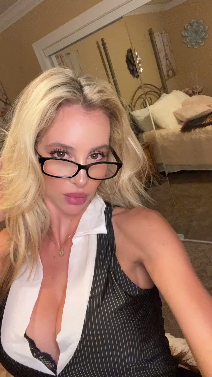 bri-teresi-on-twitter-how-s-your-night-going-https-t-co