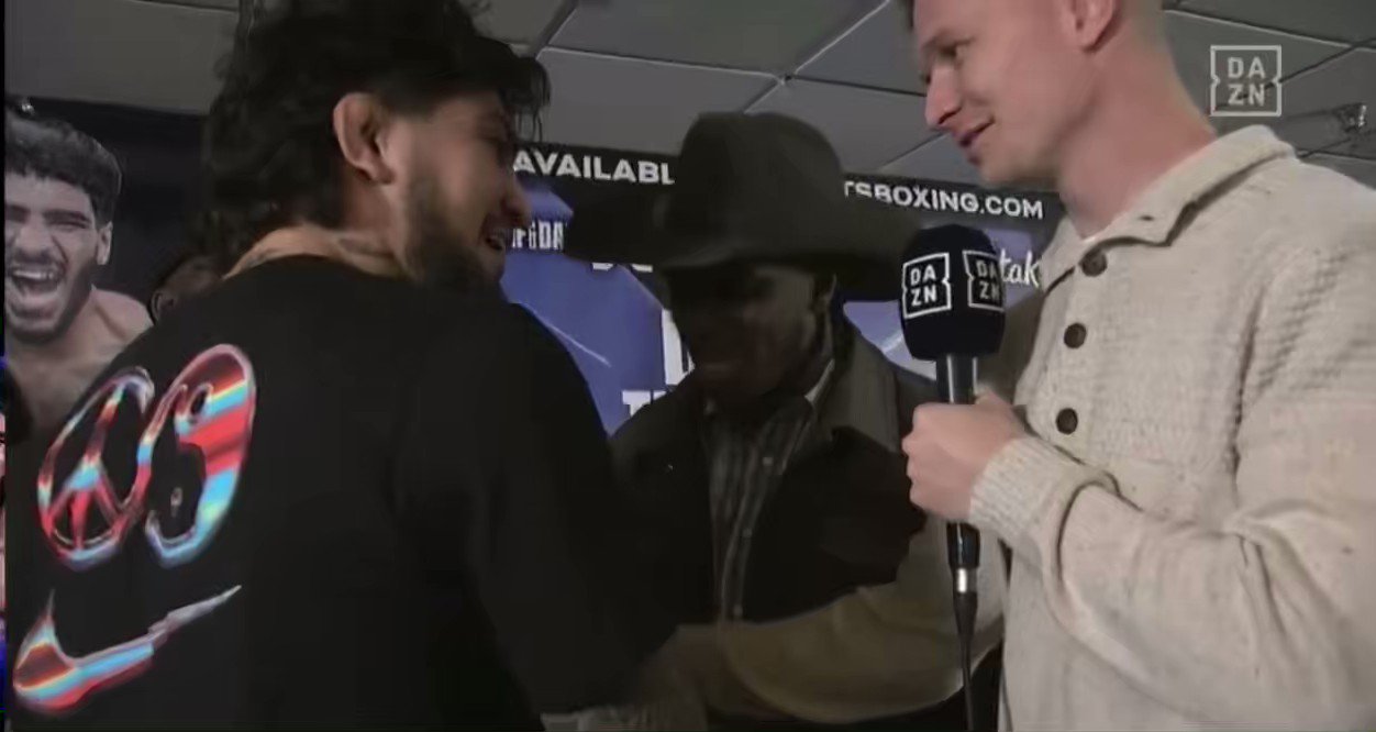 KSI NEWS on Twitter "KSI and Dillon Danis get into a fight 😳 https//t