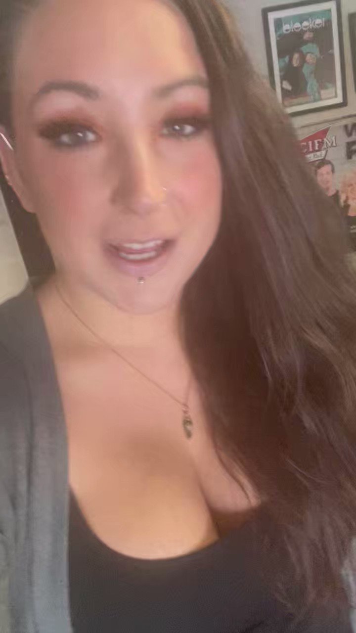 krys-stewart-on-twitter-let-s-do-an-ama-ask-me-anything-seriously