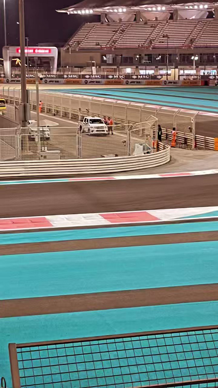Brooklyn Chop House On Twitter Bk Chop House In Abu Dhabi W F1 