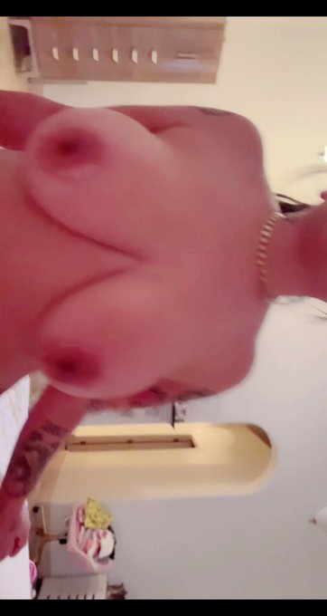 Can i ride you like this? https://t.co/YcMCltbLhy