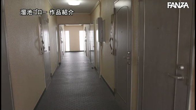 ⭐️【セール】⭐
    ～11月23日(水) 朝10:00 まで  200円～
️
AVの音が毎日うるさいとクレームに来た両隣の人妻たちに「お… https://t.co/S1p2qyQkT2