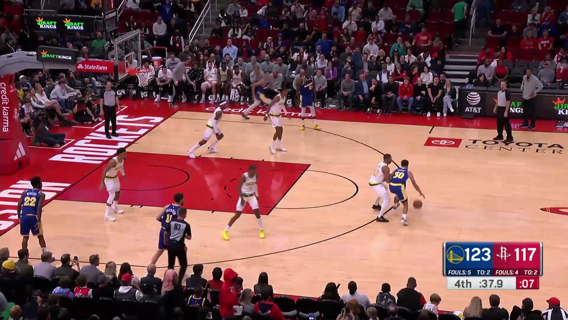 nba-on-twitter-stephen-curry-omg-what-an-incredible-fadeaway-3-by