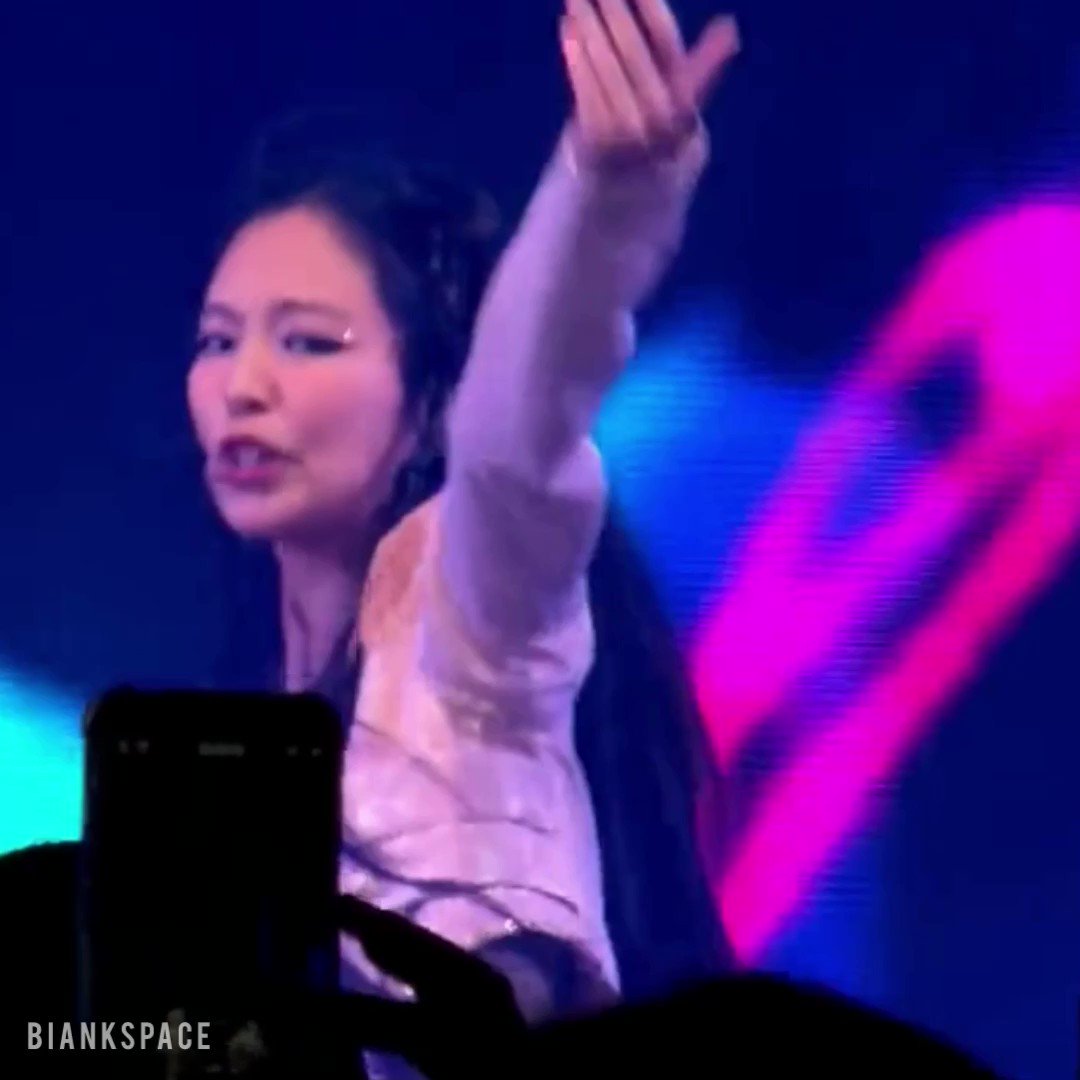 dreamers on Twitter "RT jenniexpics SAVAGE"