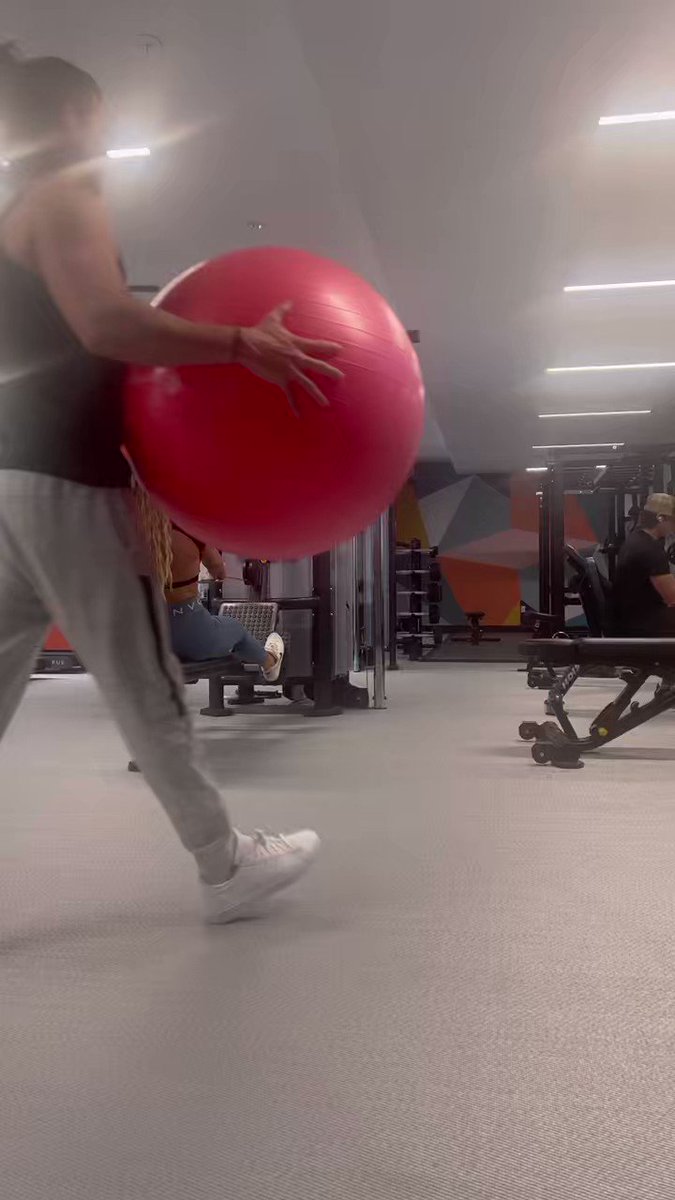 Taylor Skully on Twitter "Gym with best friend