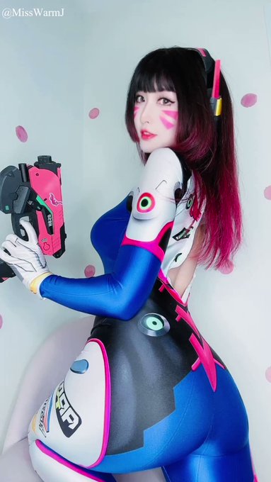 DVA : nerf this 📢 https://t.co/4pOd6EqyOs