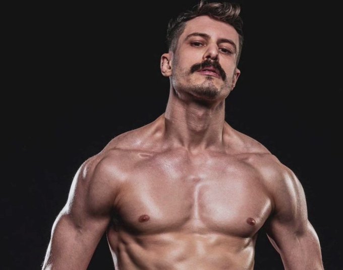 Cock Teasing. Leather. Submission. Will Cumb is here for you. #JockMenLive #musclemen #camguy 
@willyumxxx