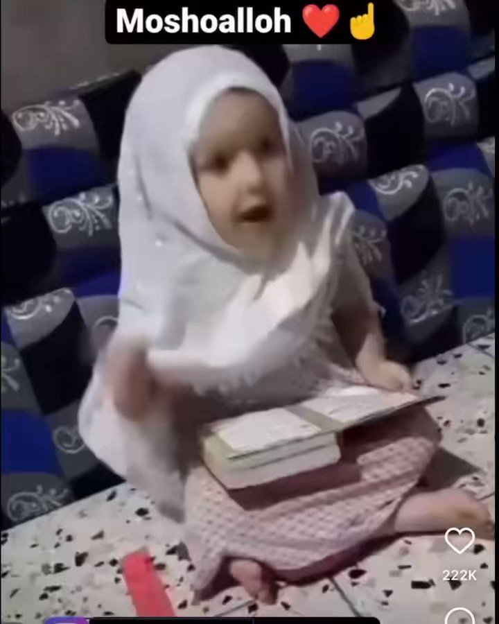 Image for the Tweet beginning: little #muslim girl instantly catches