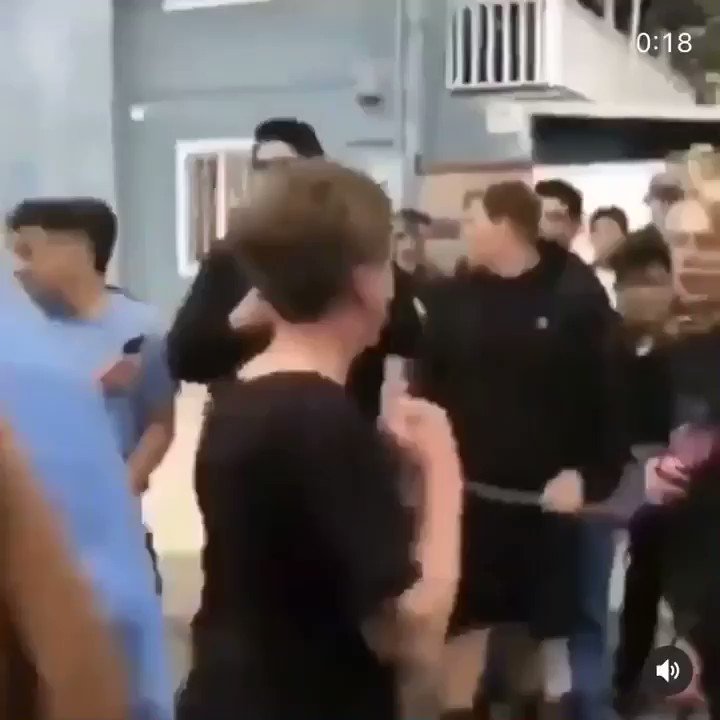 EVERYDAY SCHOOL FIGHTS on Twitter "that kick was unexpected 😮😮 https